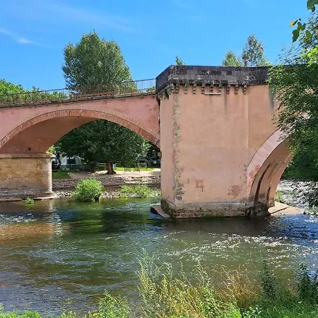 Charmante Maison De Village Saint-Côme-dʼOlt