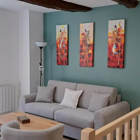 Maison De Charme Renovee Au Coeur Du Village