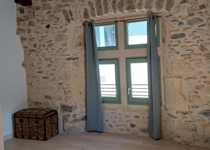 Charmante Maison De Village Saint-Côme-dʼOlt