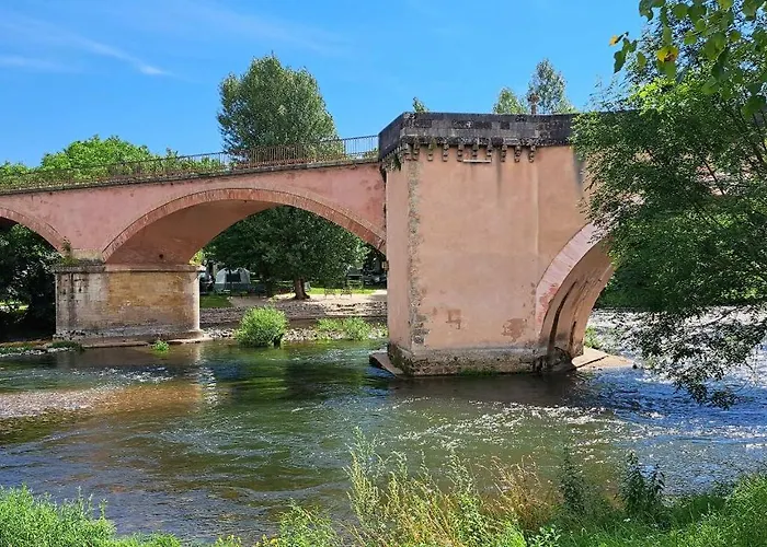 Charmante Maison De Village Saint-Côme-dʼOlt